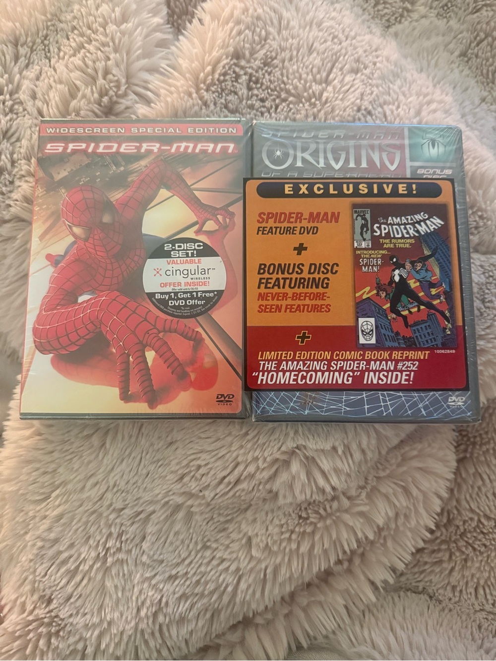 NEW SEALED Spider-Man DVD + Origins of a Superhero Bonus Disc + #252 Comic